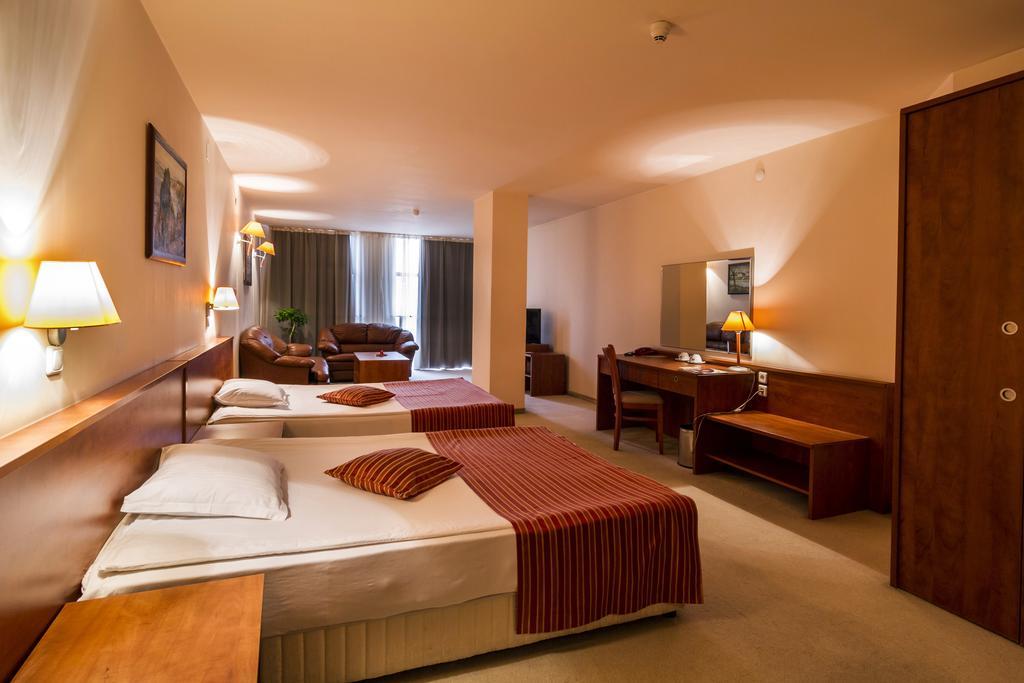 Plaza Hotel Варна Екстер'єр фото